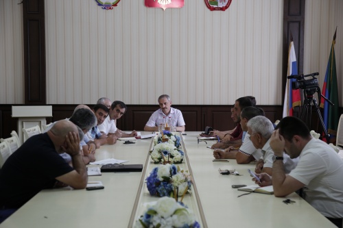 Энрик Муслимов встретился с жителями садоводческого товарищества "Каспий"