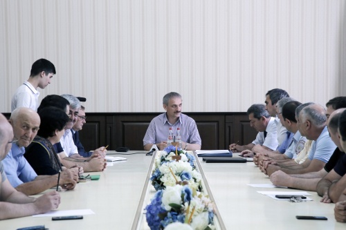 Энрик Муслимов встретился с дольщиками ООО "Эхтибар"