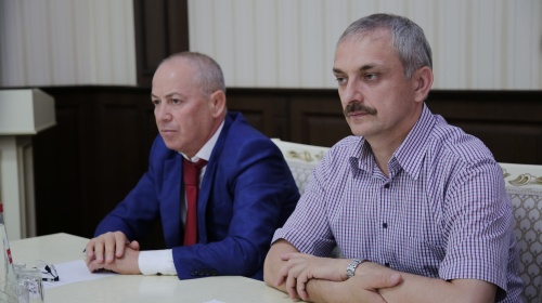 Министр природных ресурсов и экологии РД и врио главы городского округа "город Дербент" обсудили решение проблемы с вывозом мусора