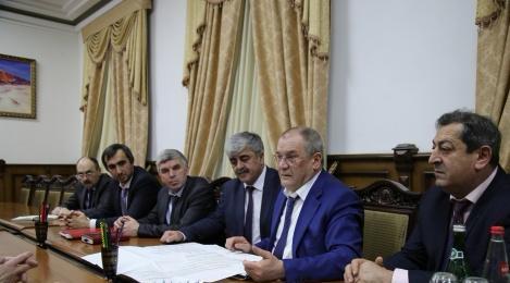 В Дербенте глава города провел прием граждан