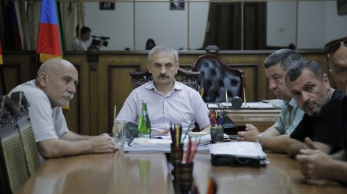 Энрик Муслимов встретился с представителями Дербентского местного отделения «Российский Союз ветеранов Афганистана»