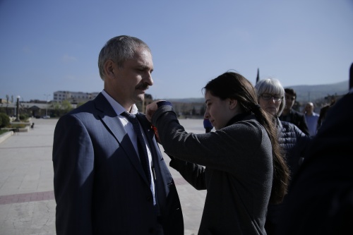 Члены Молодежной администрации города Дербент провели акцию «Георгиевская ленточка»
