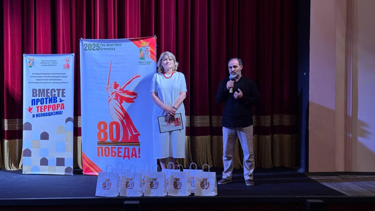 В Лезгинском музыкально-драматическом театре прошел спектакль «Привет с фронта» 