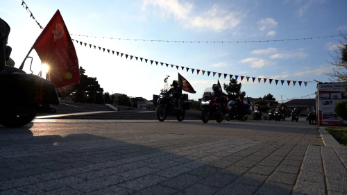 Участники мотомарша «Дороги Победы» прибыли в Дербент  