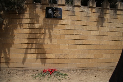 В Дербенте открыли мемориальную доску Шамсулле Алиеву