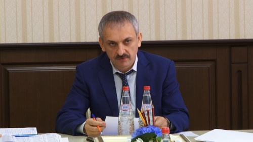Энрик Муслимов провел совещание по снижению неформальной занятости